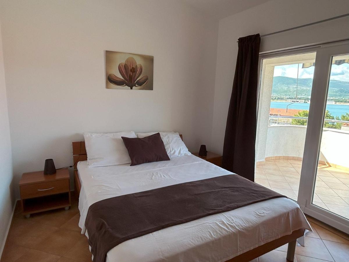 Apartments Antonella Трогир Экстерьер фото