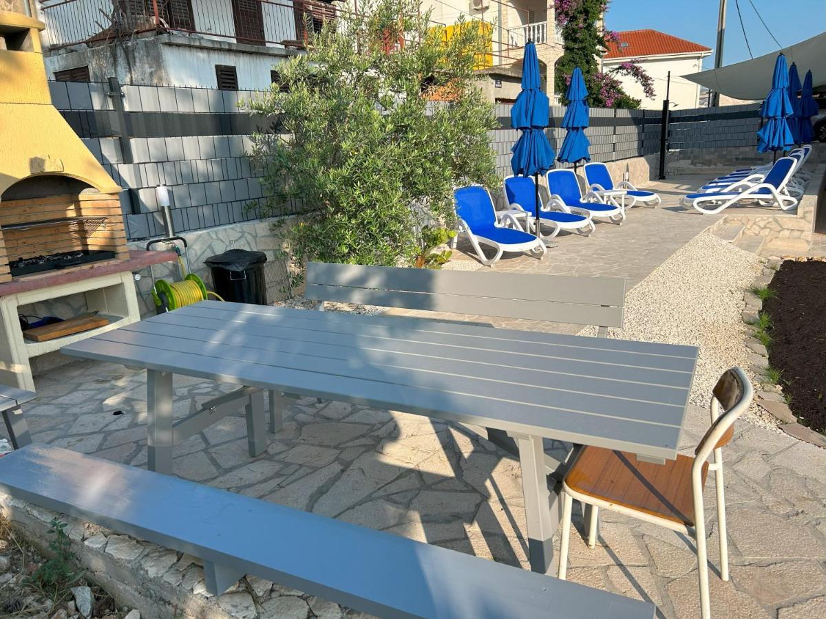 Apartments Antonella Трогир Экстерьер фото