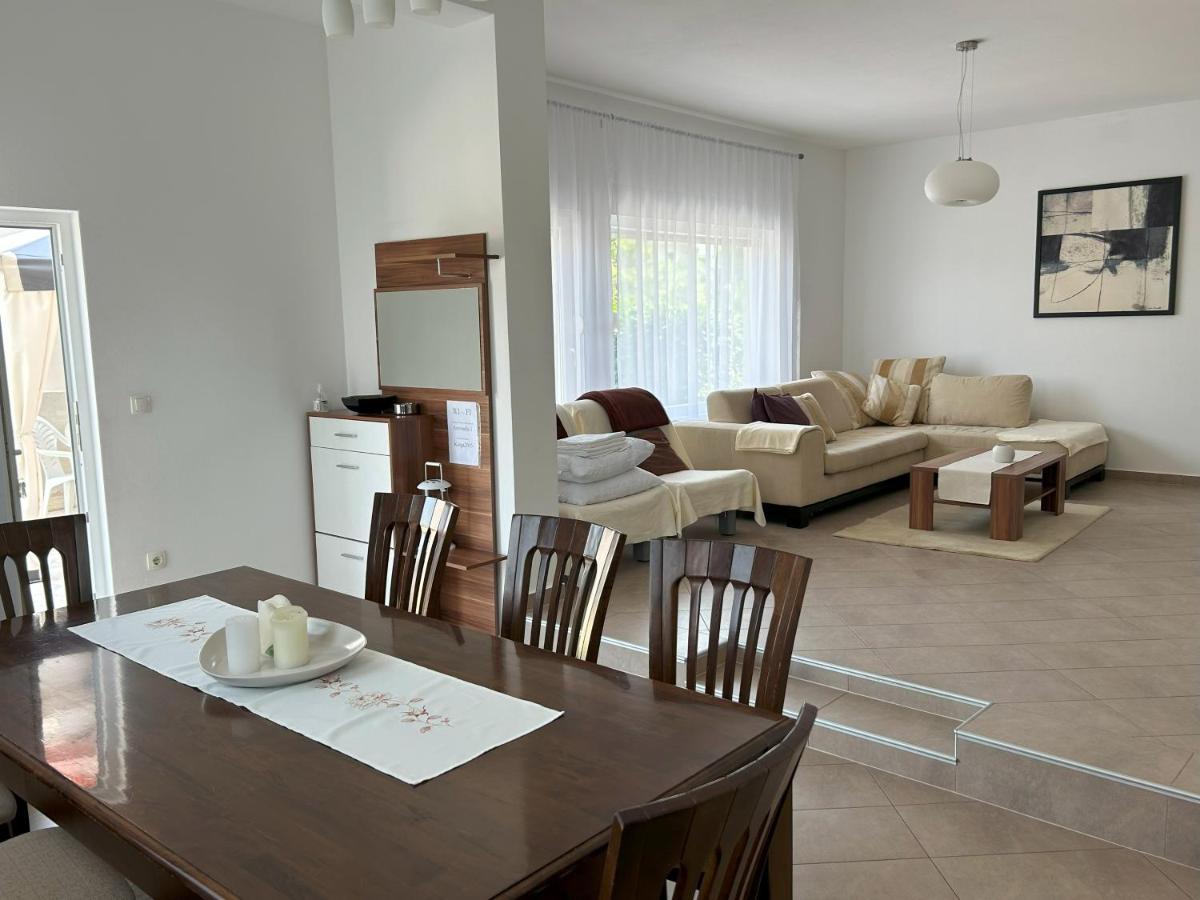 Apartments Antonella Трогир Экстерьер фото