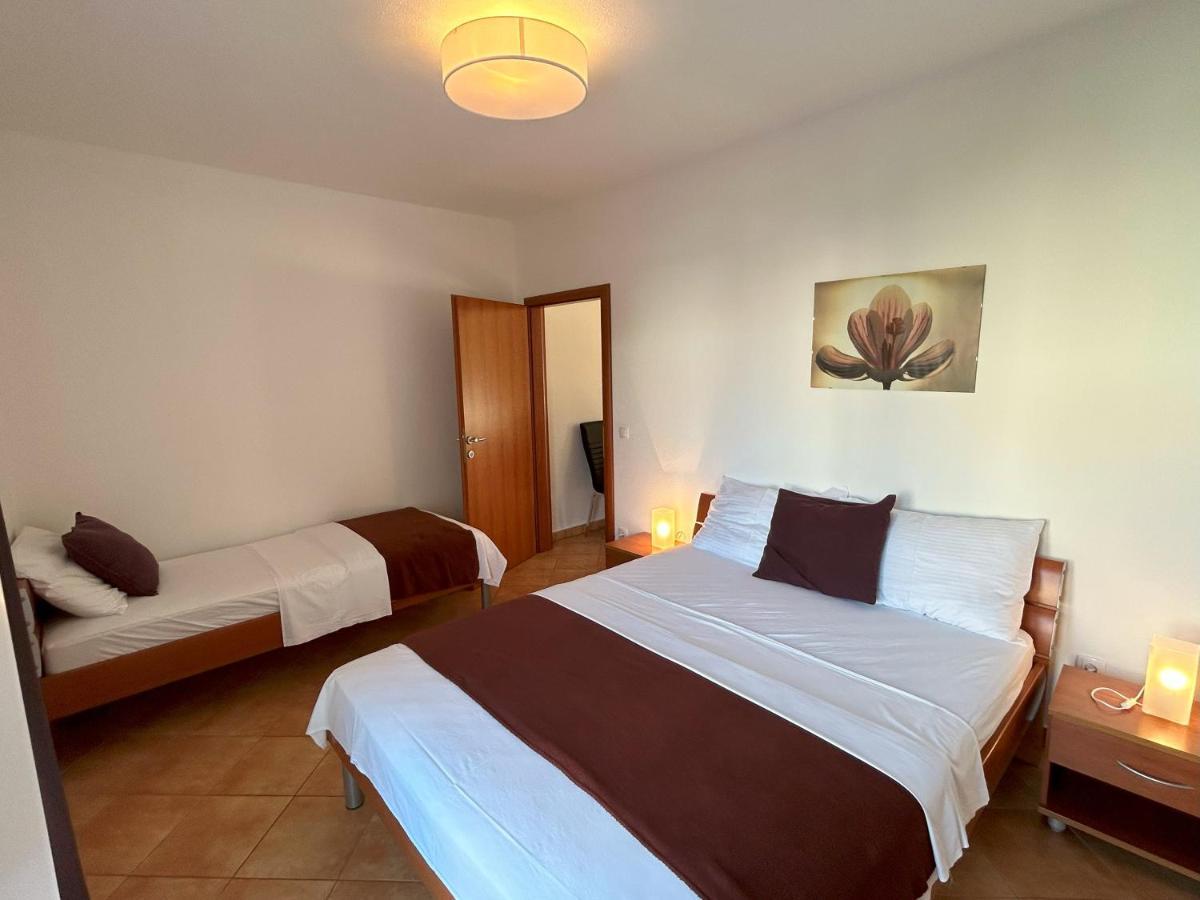 Apartments Antonella Трогир Экстерьер фото