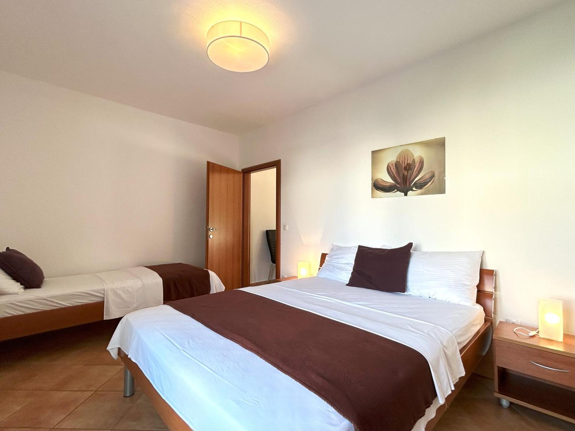 Apartments Antonella Трогир Экстерьер фото